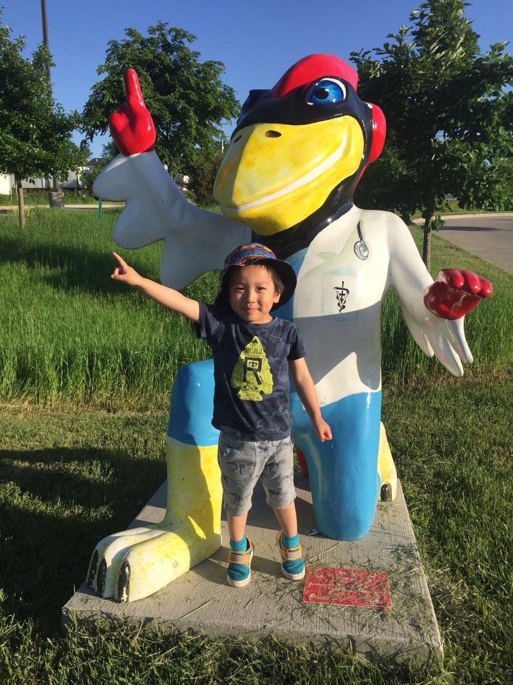 Photo with Iowa State Cy statue